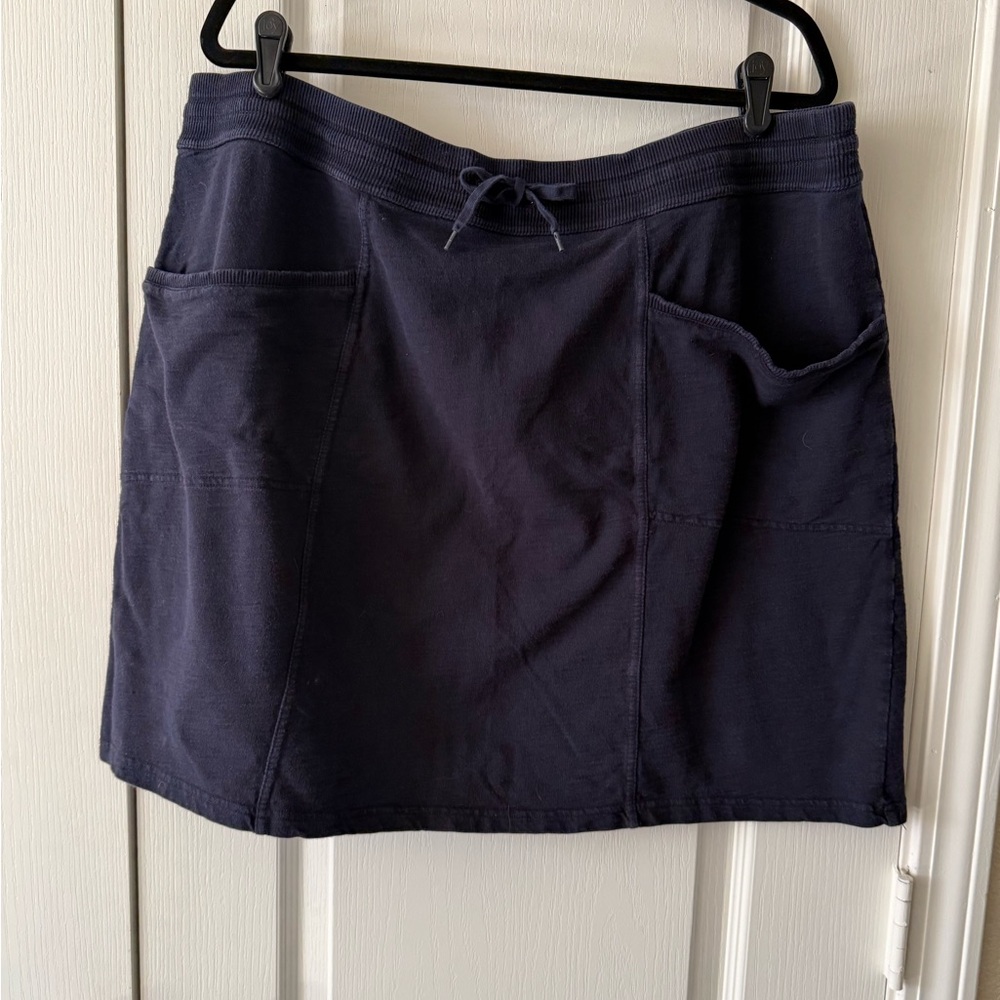 Navy Blue Casual Skirt with Pockets